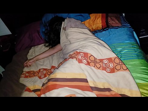 ❤️ El fillastre renya la seva jove madrastra mentre dorm. ❤️ Porno al ca.3dhentaix.ru ❤